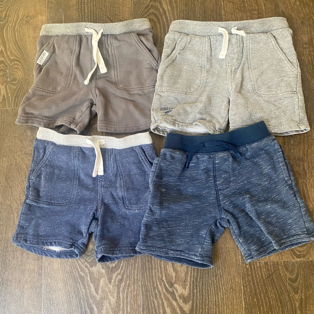 4 pairs of 3T sweatshorts